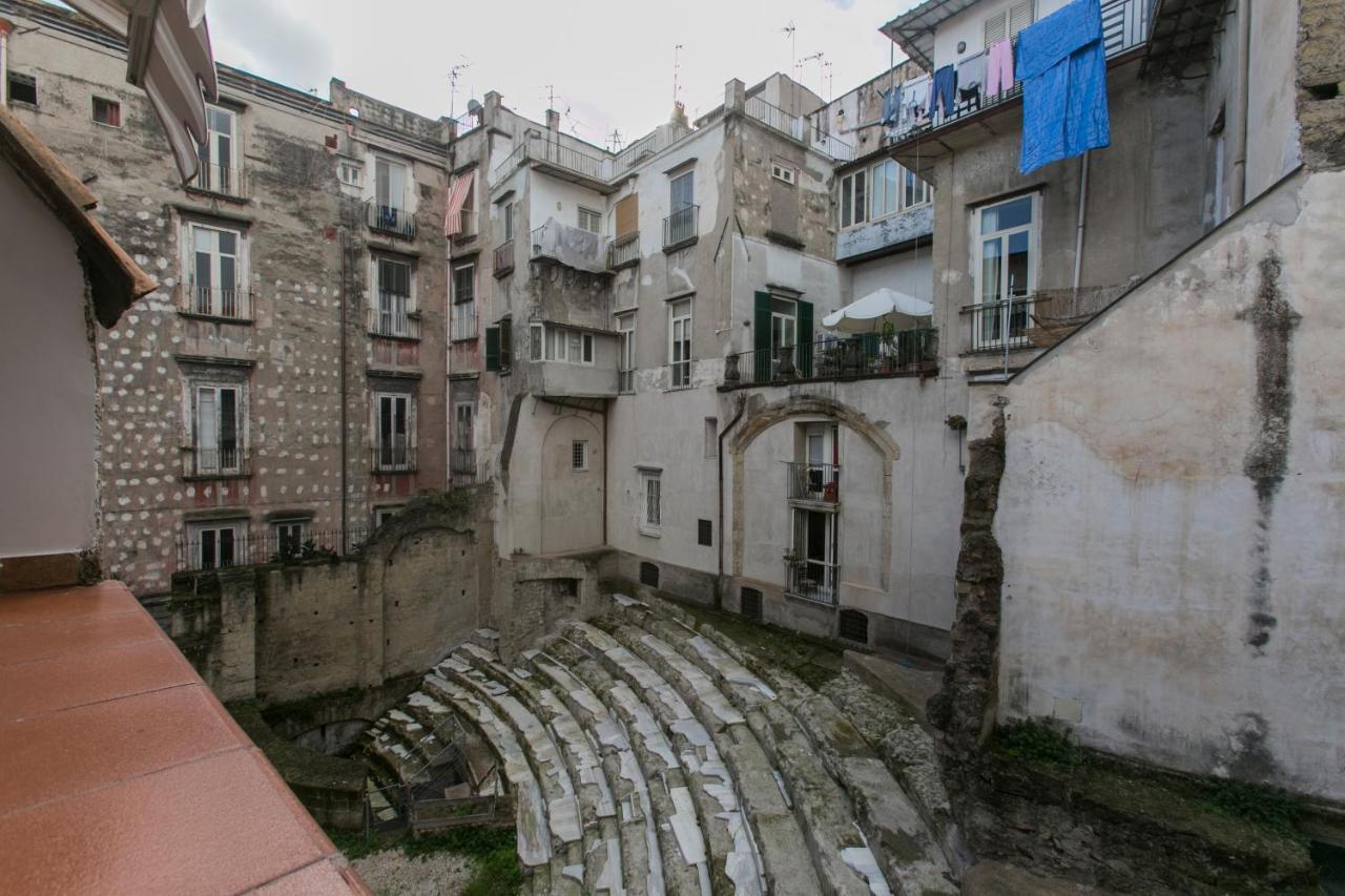Anticaglia/24 Bed & Breakfast Napoli Dış mekan fotoğraf