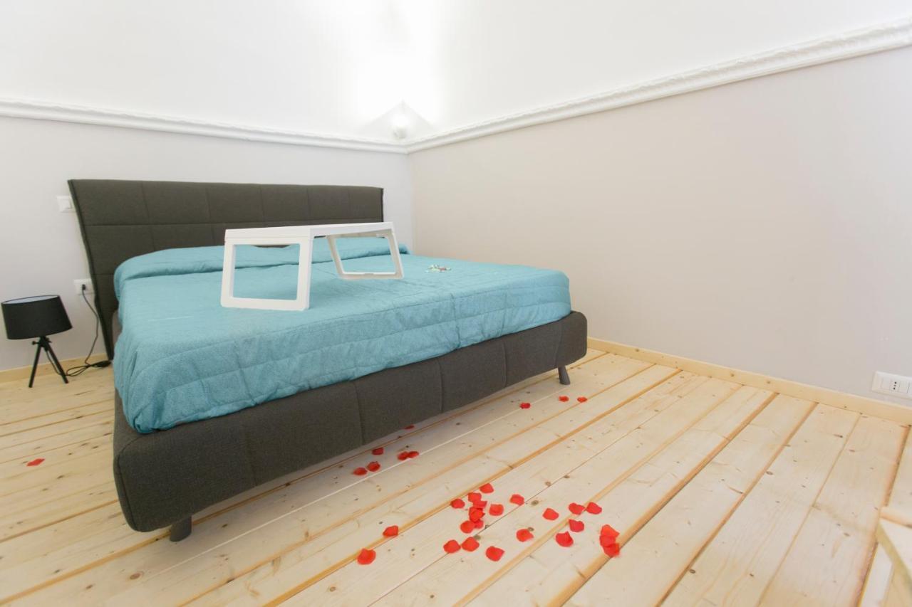 Anticaglia/24 Bed & Breakfast Napoli Dış mekan fotoğraf