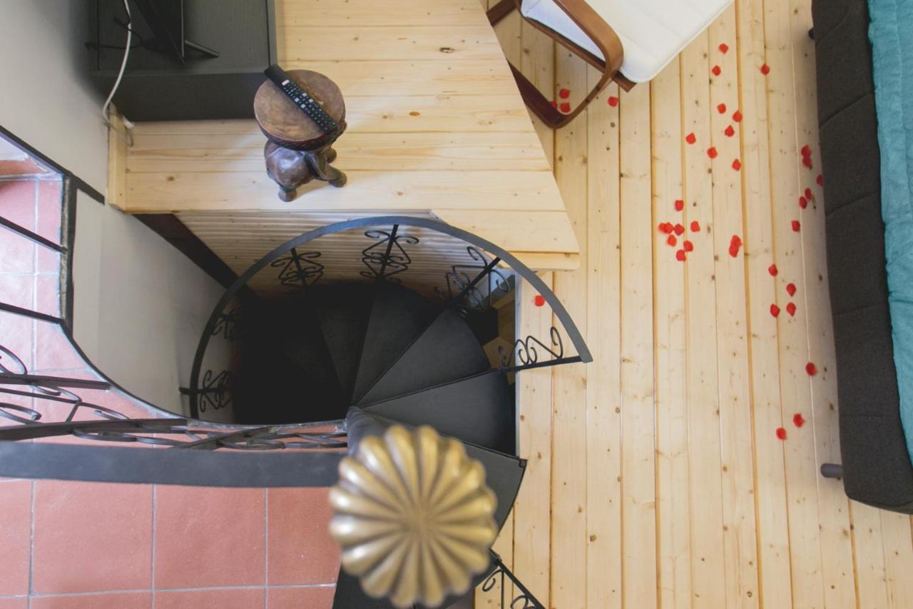 Anticaglia/24 Bed & Breakfast Napoli Dış mekan fotoğraf
